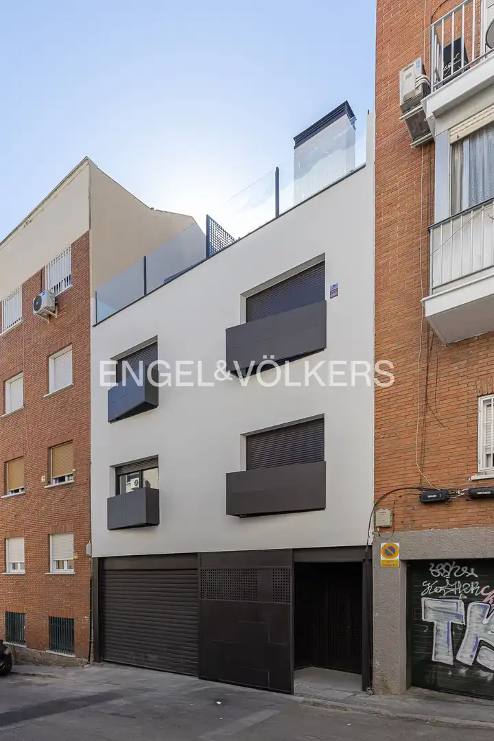 Außenansicht von Wohnung zur Miete in Madrid mit Klimaanlage, Heizung und Schwimmbad