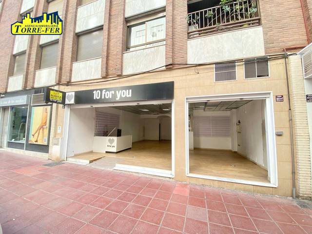 Local comercial en Alquiler en Calle MAESTRO PADILLA, 3 en Oliveros - Altamira