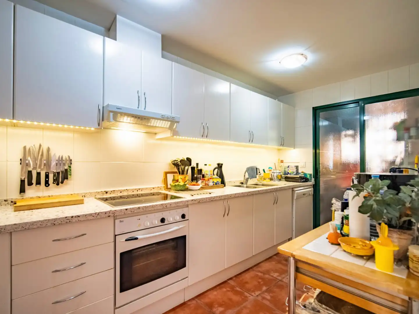 Cocina de Apartamento en venta en Altea con Aire acondicionado, Calefacción y Jardín privado