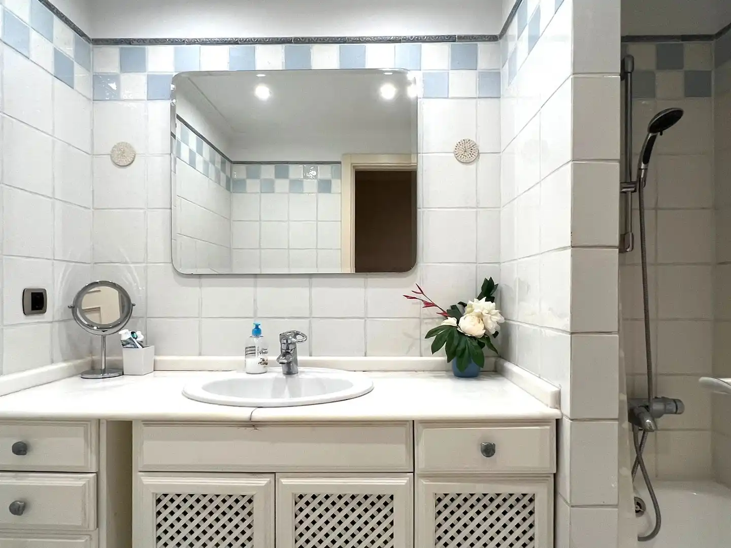 Baño de Casa adosada en venta en Zarautz con Aire acondicionado, Calefacción y Jardín privado