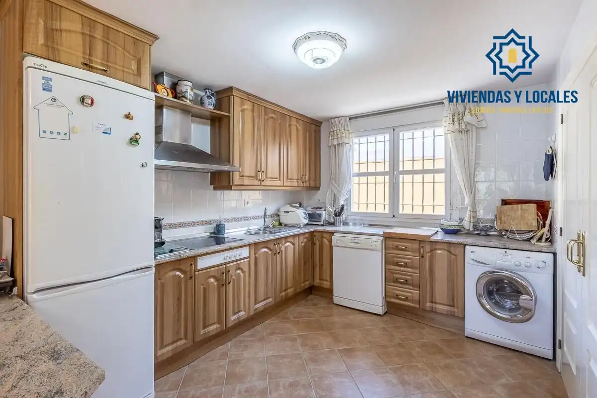 Villa mit Pool zum Verkauf in Calle Olivo, imagen 10