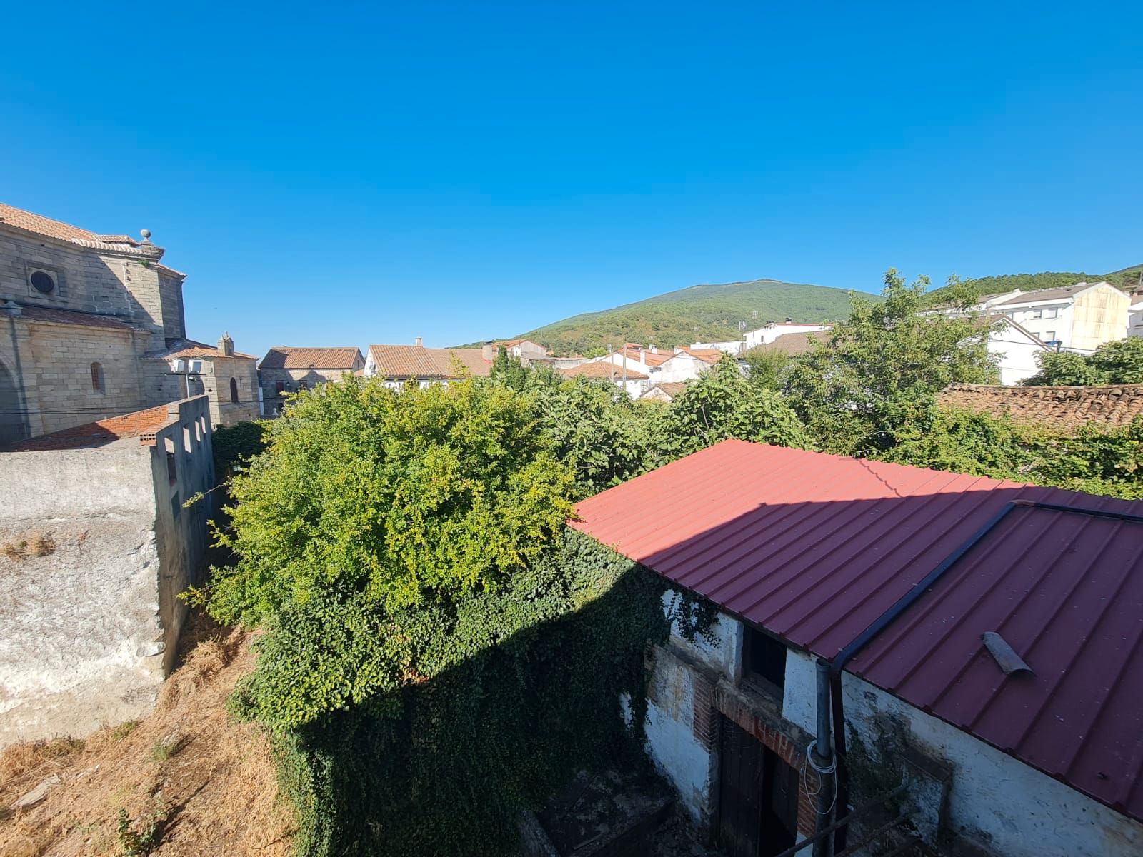 Exterior view of House or chalet for sale in Navamorcuende  with Terrace