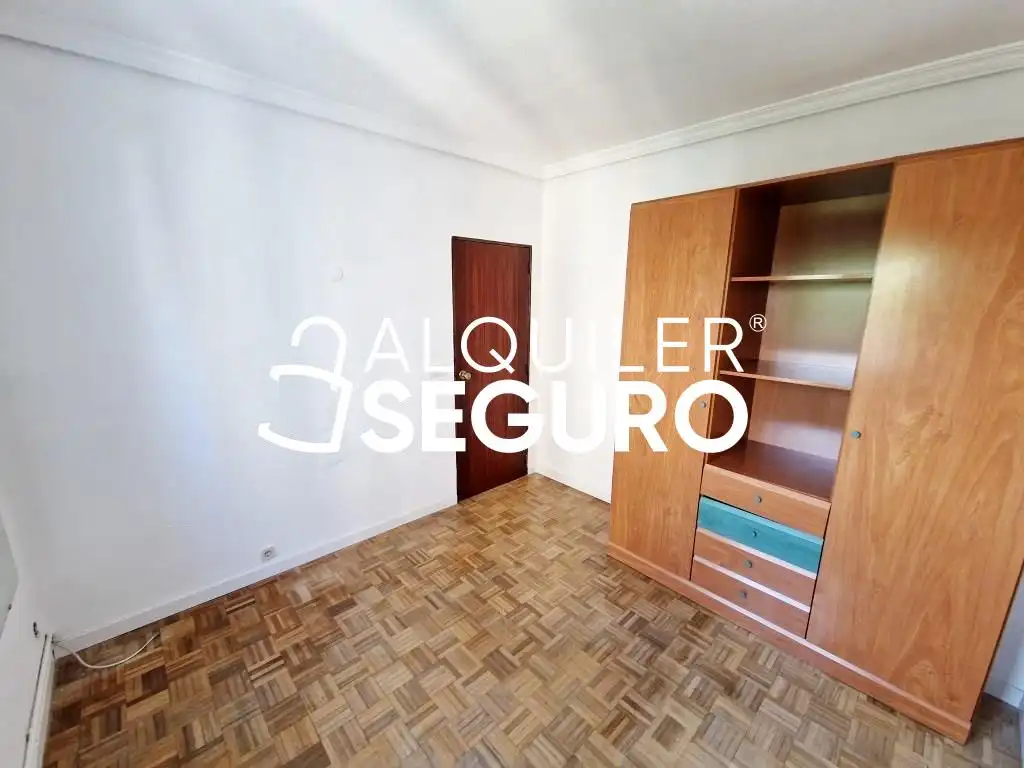 Habitación de Piso de alquiler en Alcorcón con Aire acondicionado, Calefacción y Terraza