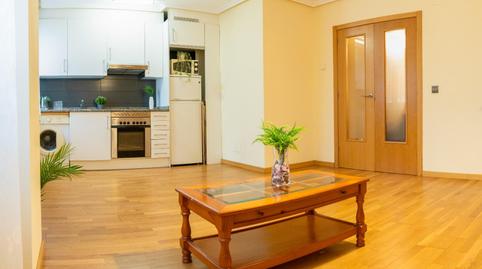 Foto 4 de Apartament en venda a Calle Fuertes Acevedo, 3, Buenavista, Oviedo