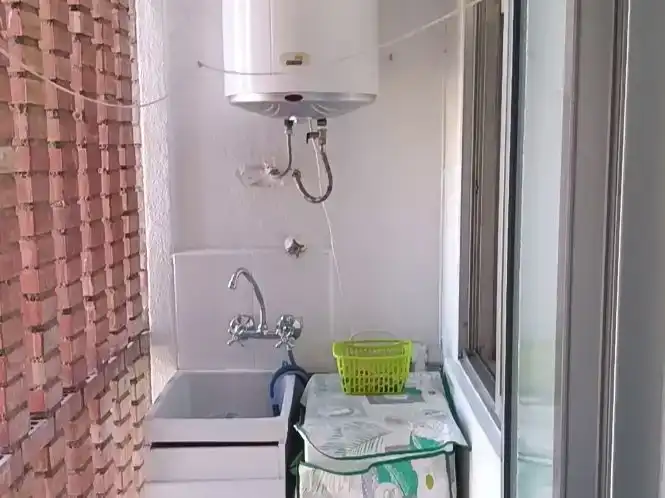 Badezimmer von Wohnung zur Miete in Murcia mit Klimaanlage, Privatgarten und Möbliert