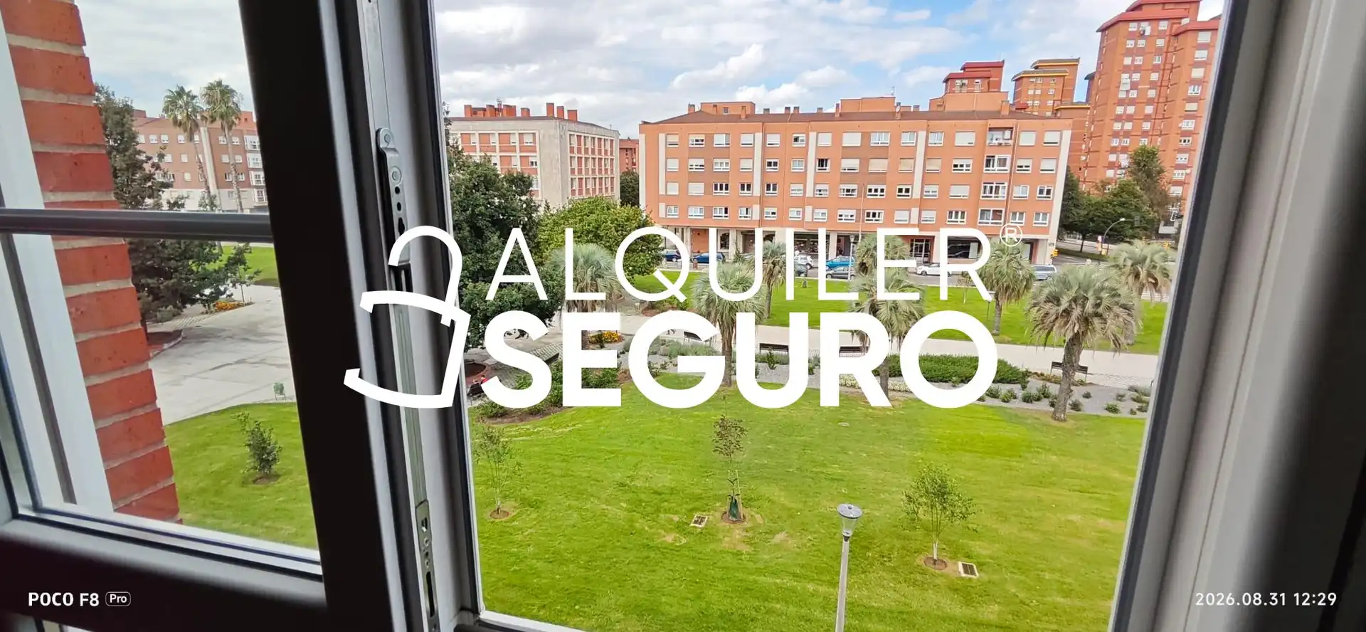 Vista exterior de Pis de lloguer en Gijón  amb Calefacció i Moblat