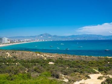 Flat with lift to rent in Del Faro