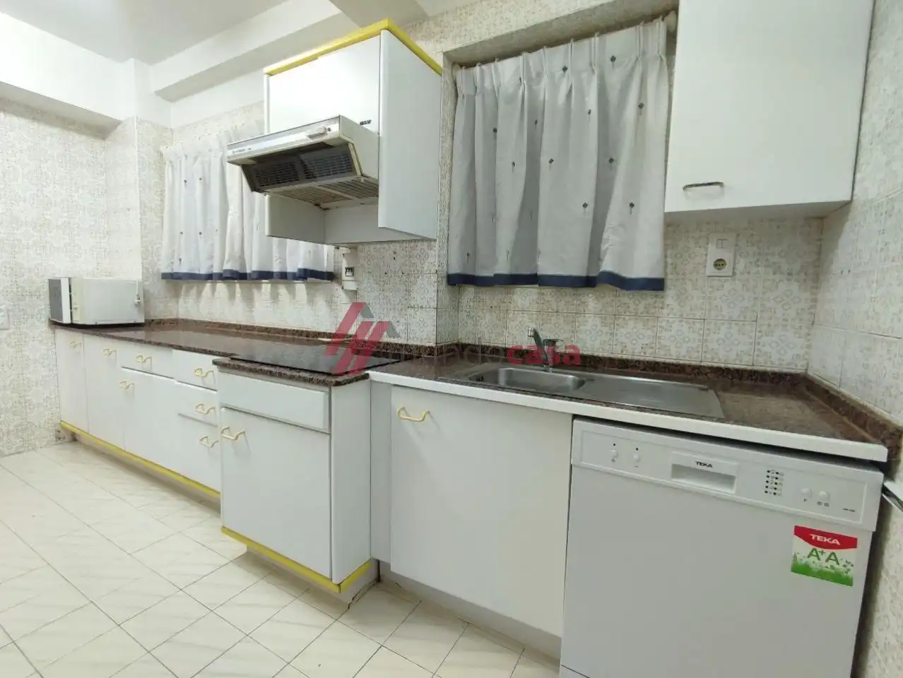 Cocina de Piso de alquiler en Ferrol con Calefacción, Parquet y Terraza