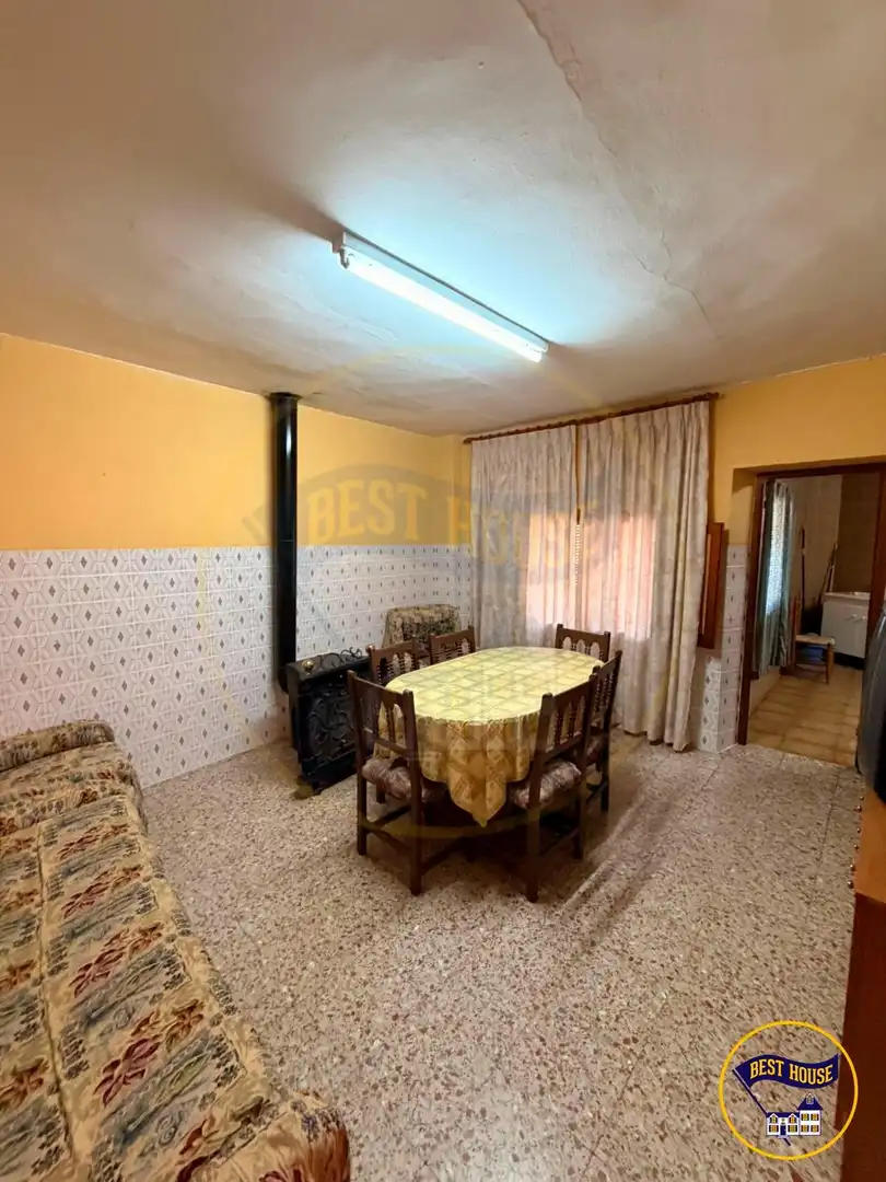 Finca rústica en venta en Mira con Terraza y Amueblado