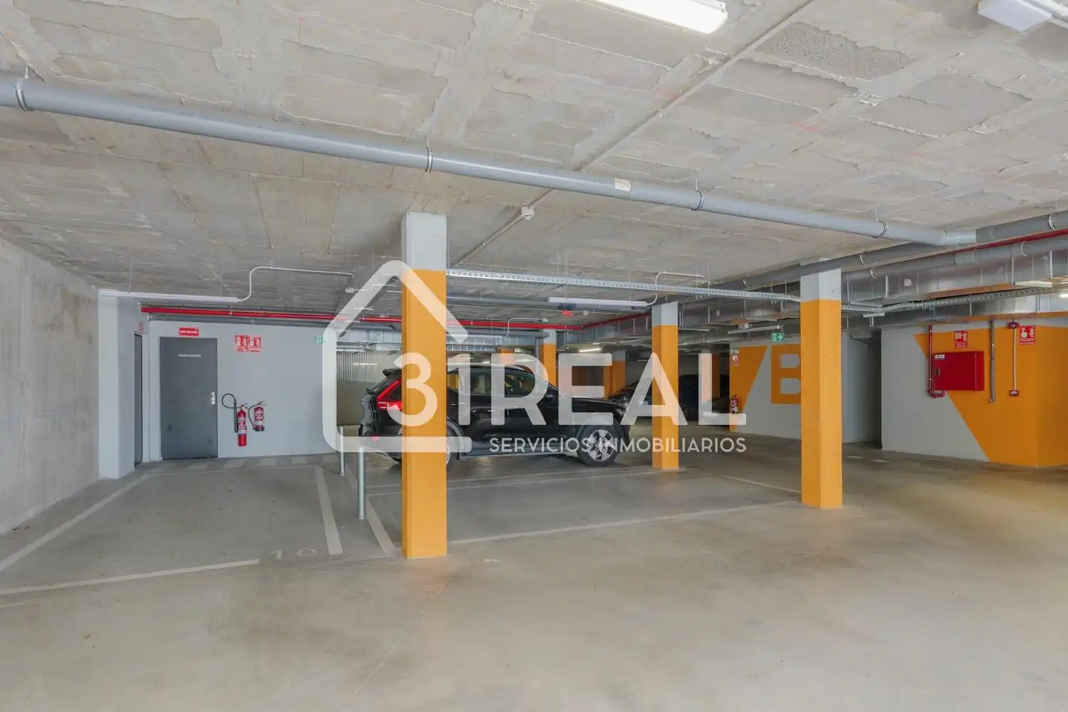 Parking of Flat for sale in Madrid  with Air Conditioner, Heating and Terrace