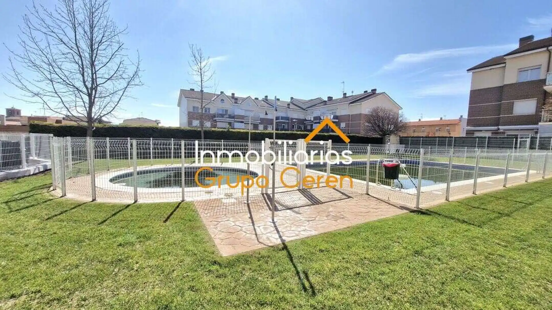 Vista exterior de Dúplex en venda en Alesanco amb Calefacció, Jardí privat i Terrassa