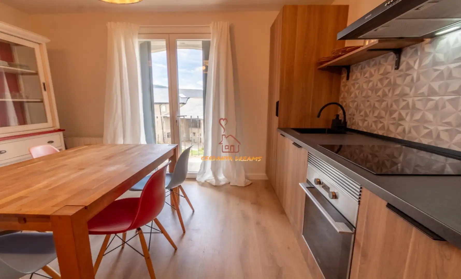 Küche von Wohnung zum Verkauf in Osséja mit Heizung, Parkett und Abstellraum