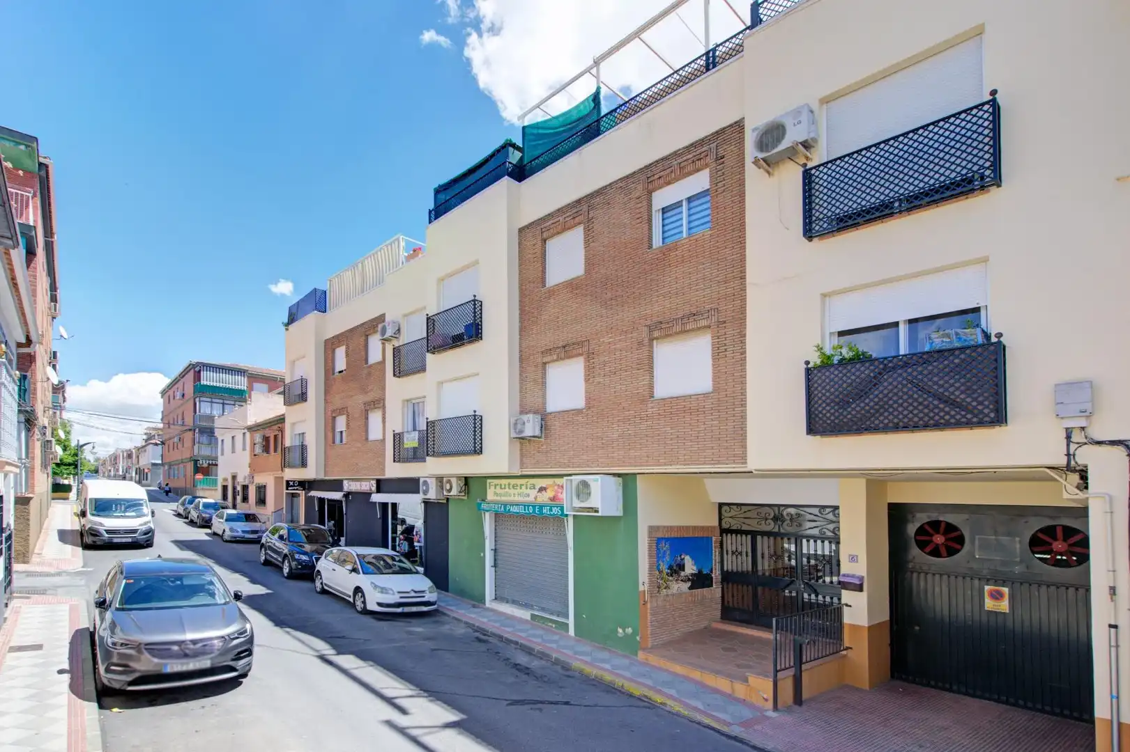 Vista exterior de Dúplex en venta en Atarfe con Trastero