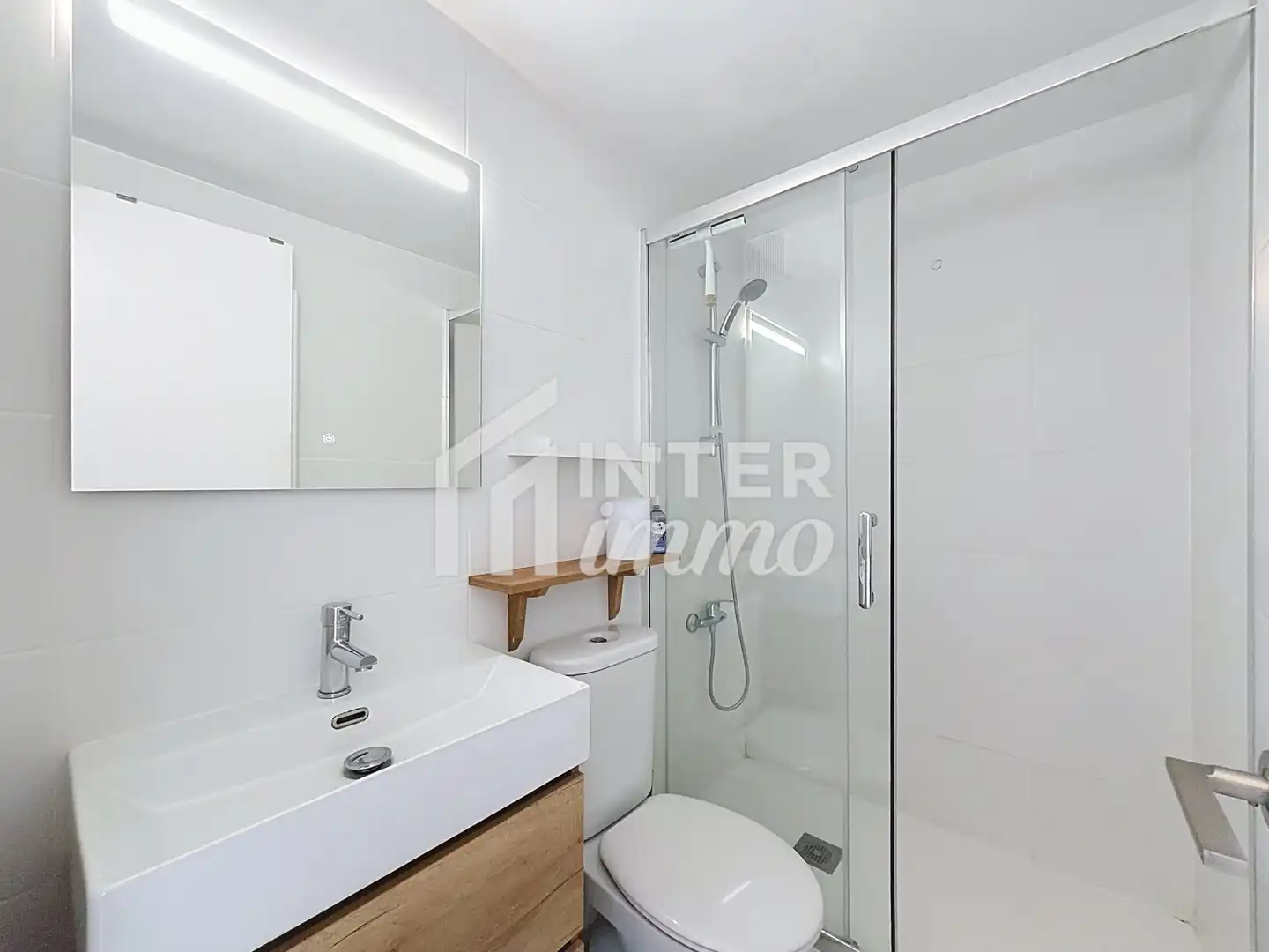 Bathroom of Apartments for sale in Santa Margarita