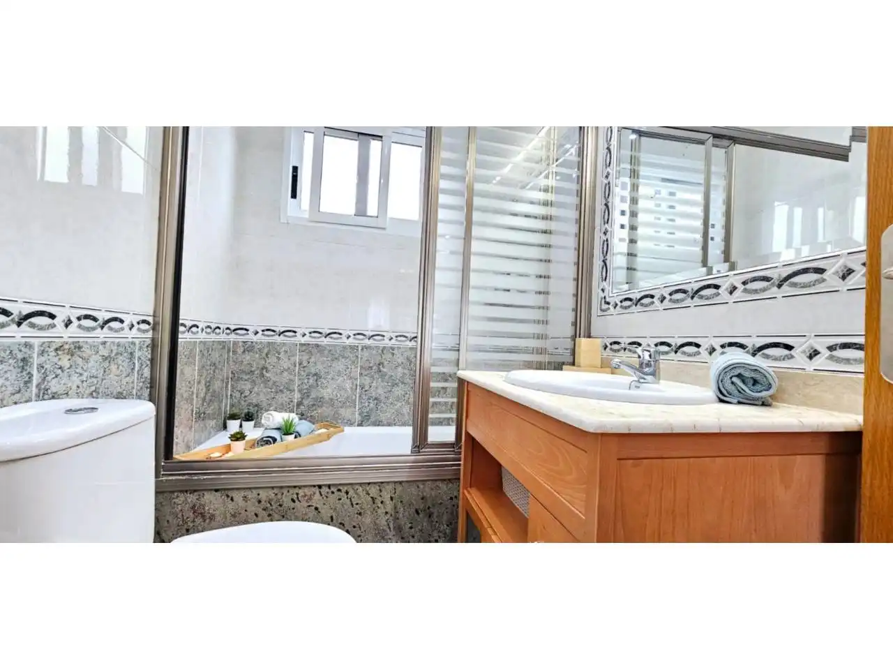 Bathroom of Detached homes for sale in Jumilla  with Air Conditioner, Heating and Terrace