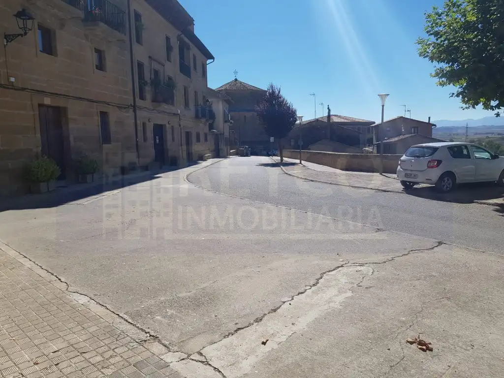 Vista exterior de Casa adosada en venta en Briones