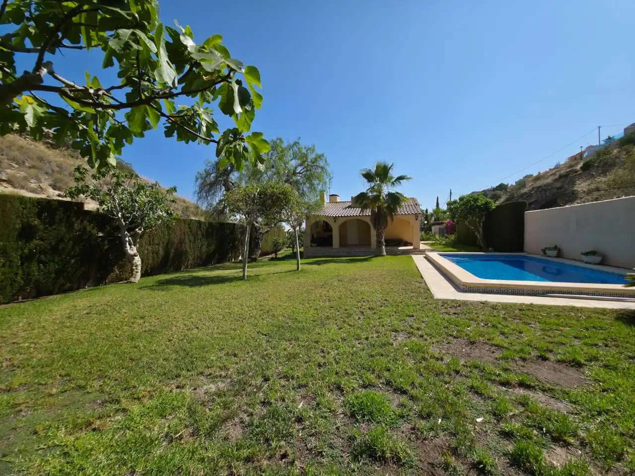 Garden of Houses for sale in El Campello  with Air Conditioner, Terrace and Swimming Pool