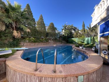 Casa con balcone in affitto a Montmar