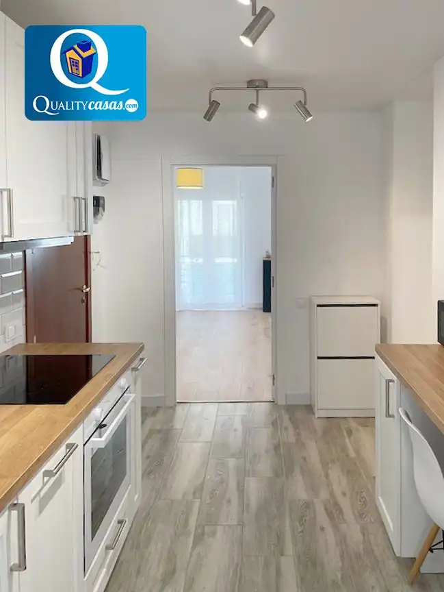 Cocina de Apartamento en venta en Alicante / Alacant con Aire acondicionado, Calefacción y Terraza