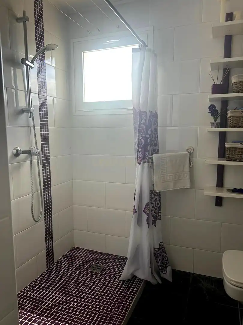Baño de Apartamento en venta en Calpe / Calp con Aire acondicionado, Jardín privado y Microondas