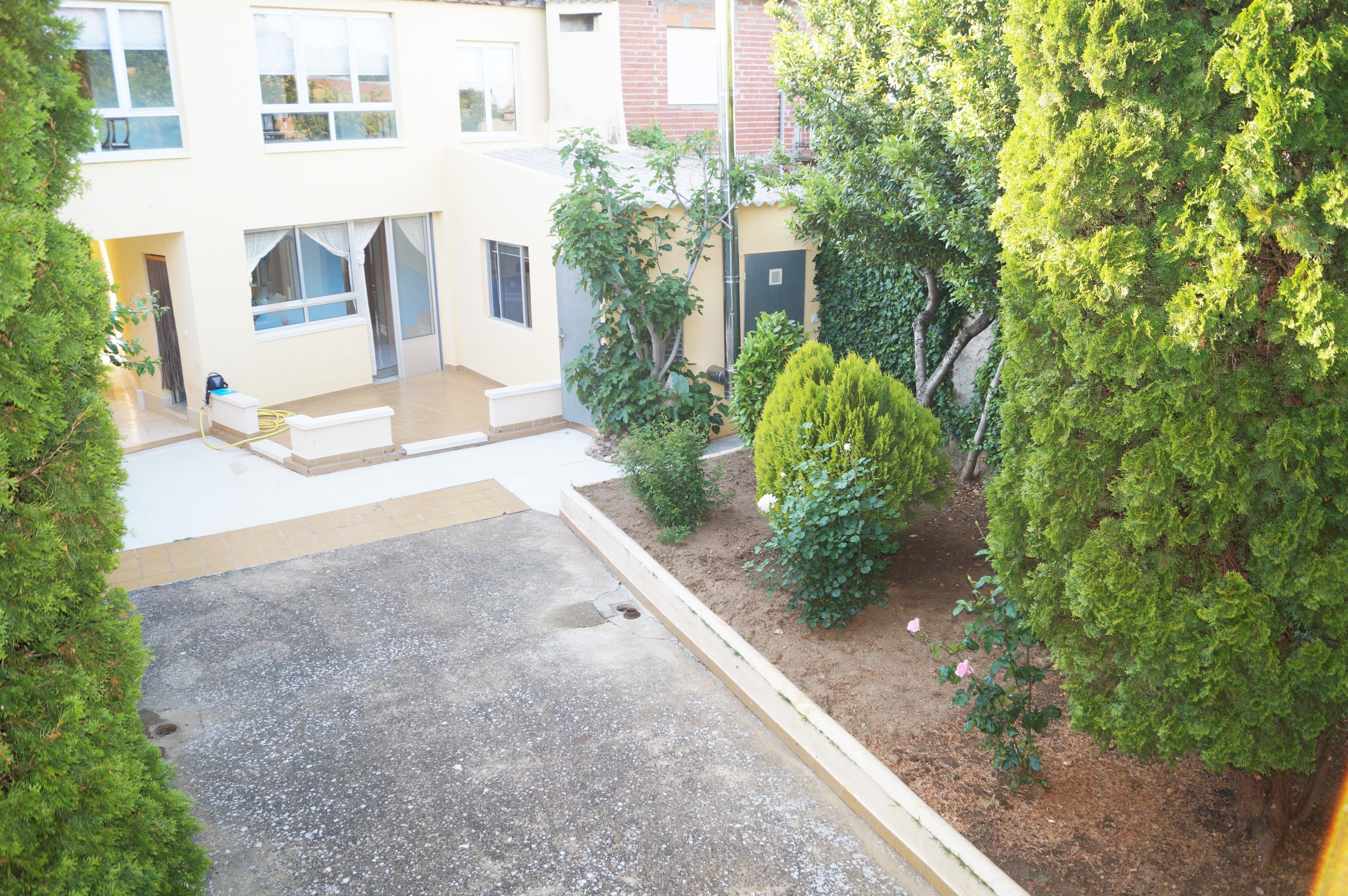 Garden of Single-family semi-detached for sale in Alija del Infantado  with Private garden, Parquet flooring and Storage room