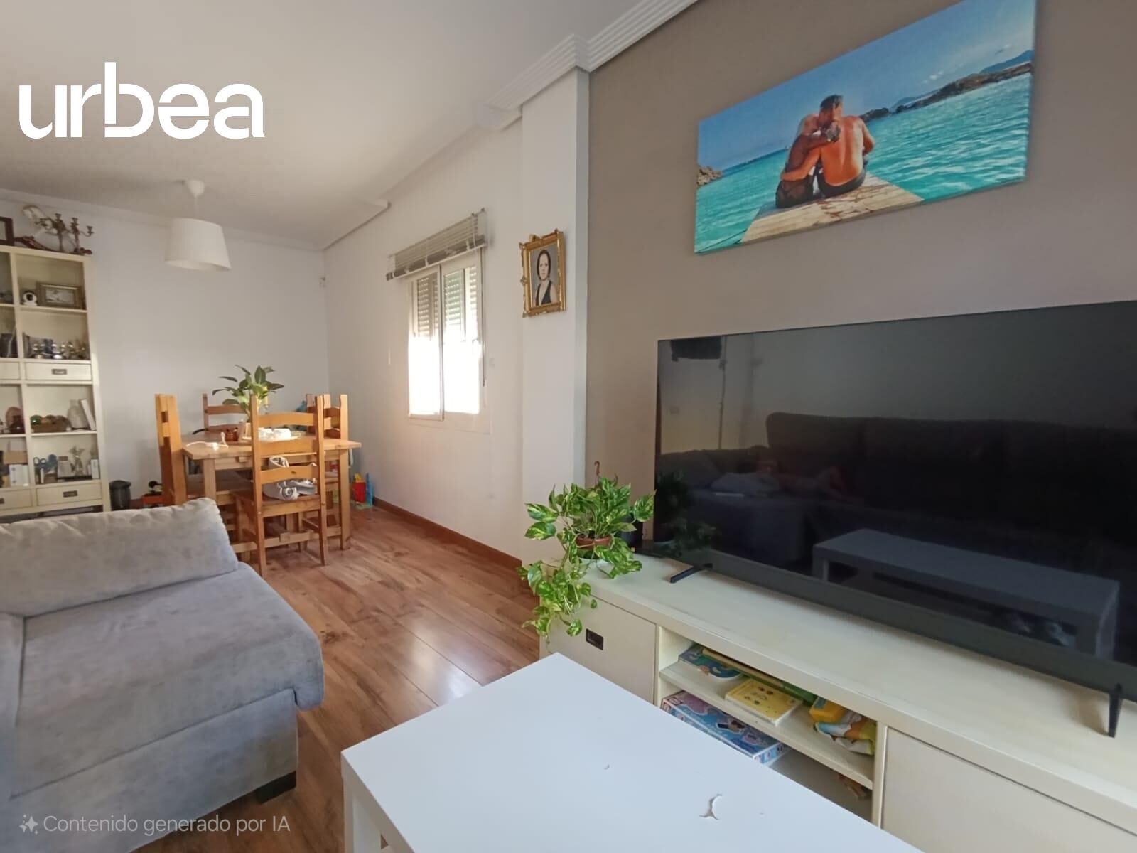 Sala d'estar de Casa adosada en venda en Málaga Capital amb Jardí privat, Terrassa i Piscina