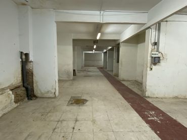Local commercial à vendre à Carrer de Milà 18