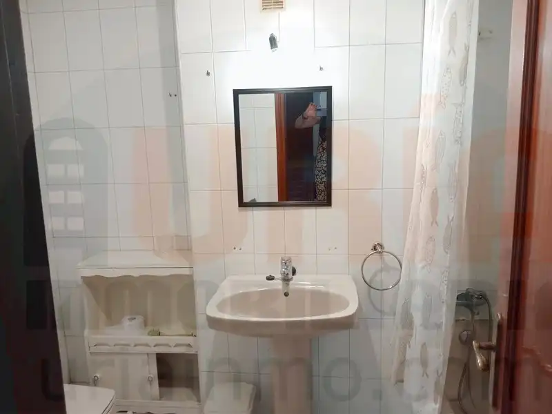 Badezimmer von Wohnung zur Miete in Oviedo  mit Heizung, Möbliert und Ofen