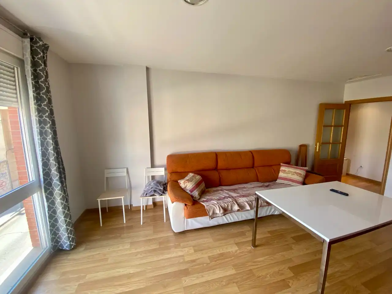Sala de estar de Piso en venta en Ciudad Real con Aire acondicionado, Calefacción y Amueblado