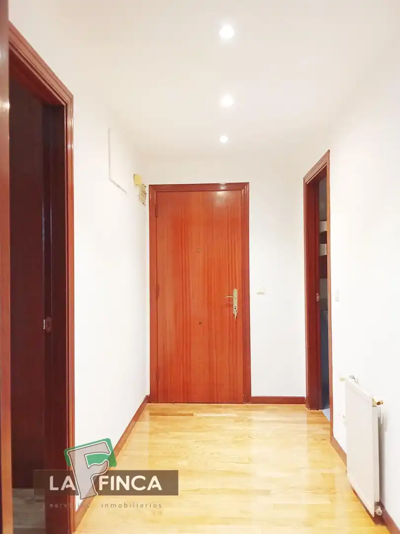 Piso en venta en Castrillón con Calefacción, Parquet y Terraza
