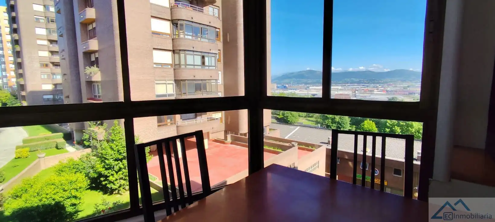 Vista exterior de Piso en venta en Santander con Calefacción y Parquet