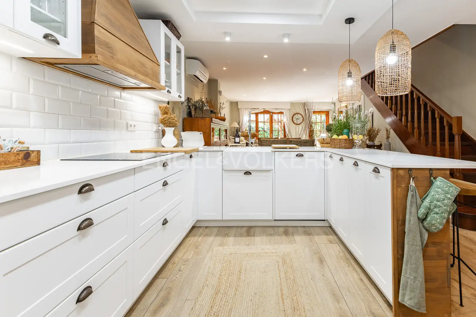 Cocina de Casa o chalet en venta en Badalona con Aire acondicionado, Calefacción y Jardín privado