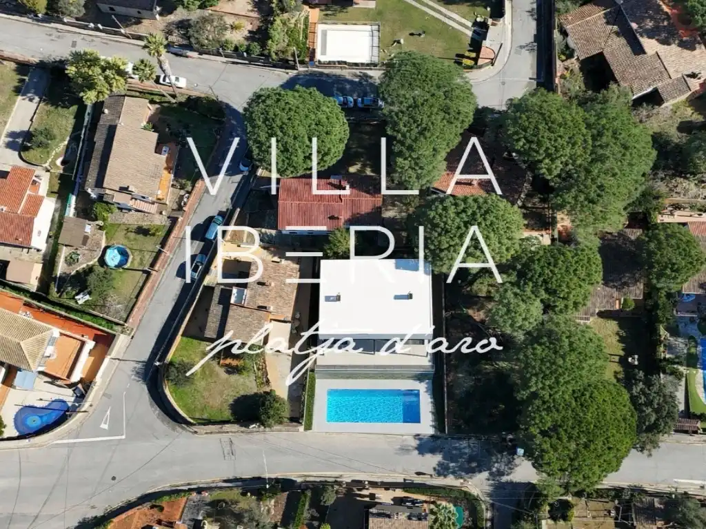 Casa amb piscina en venda a Avenida Mas Ambros, imagen 3