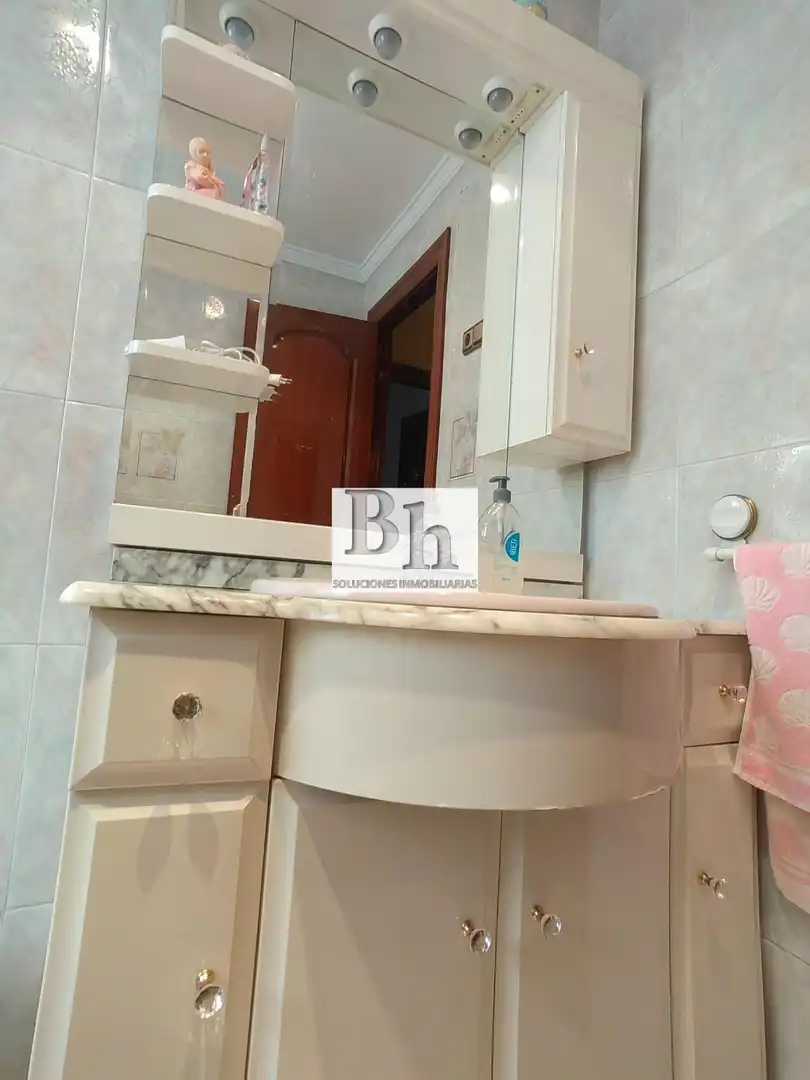 Baño de Piso en venta en Málaga con Aire acondicionado
