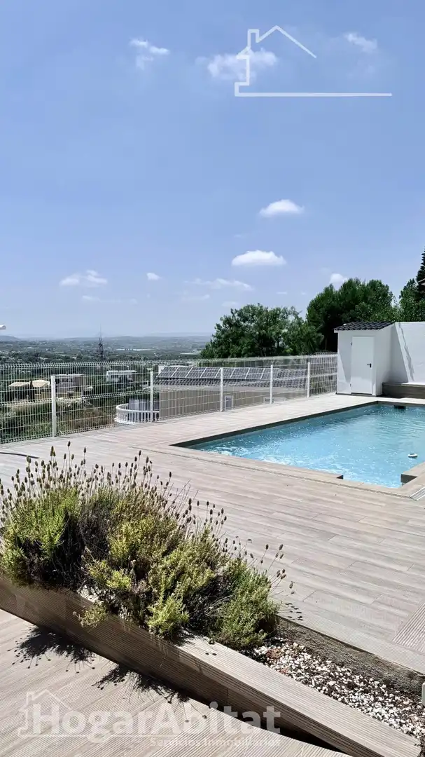 Piscina de Casa o chalet en venta en Torrent con Aire acondicionado, Calefacción y Jardín privado