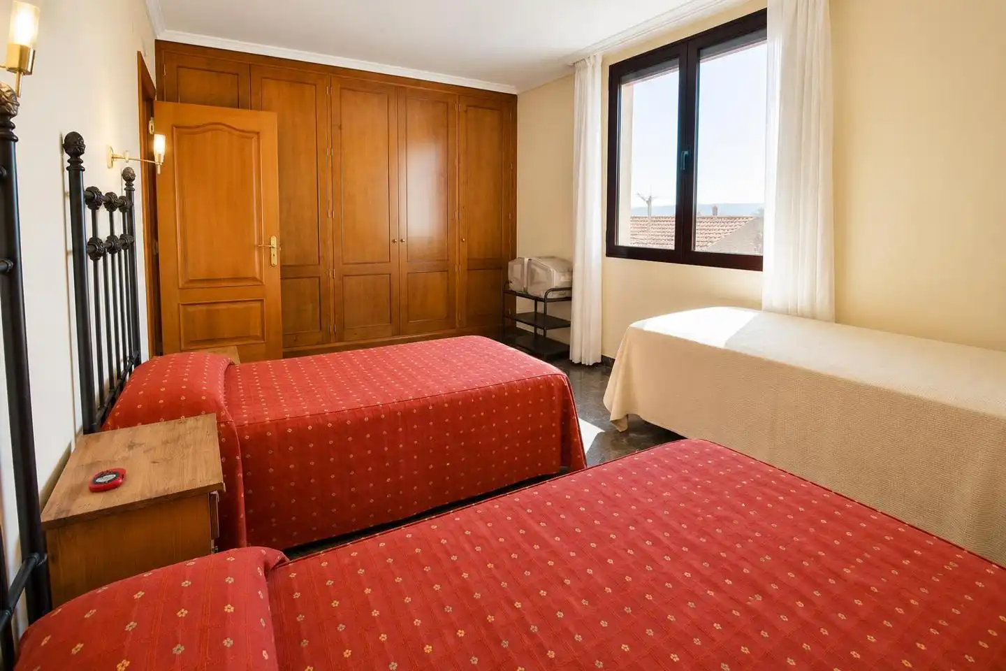 Habitación de Casa o chalet en venta en Alcazarén con Calefacción, Jardín privado y Trastero
