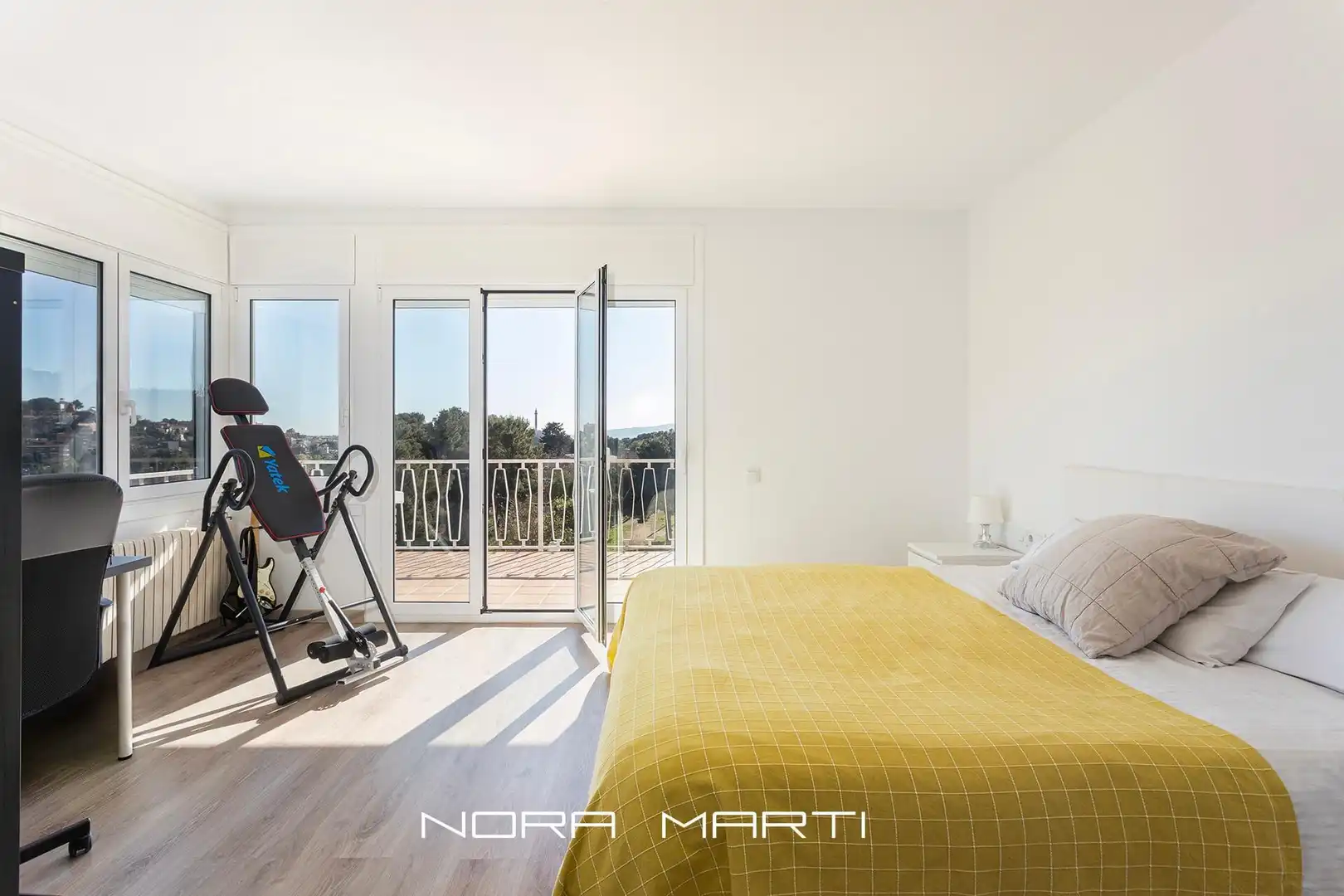 Habitación de Casa o chalet en venta en Sant Just Desvern con Calefacción, Jardín privado y Terraza
