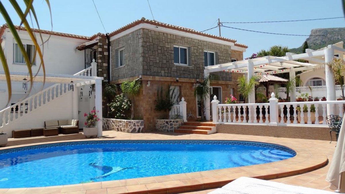 Building for sale in Benicolada - Las Adelfas