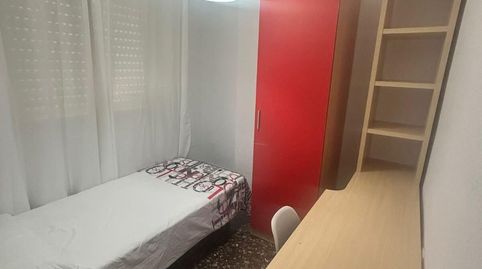 Foto 4 de Piso de alquiler en Peñamefecit - Avda Barcelona, Jaén Capital