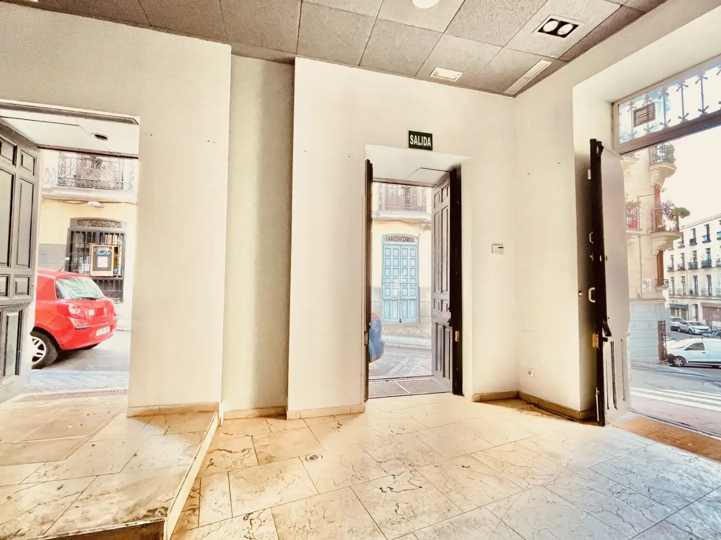 Business premises to rent in Calle de la Morería 9