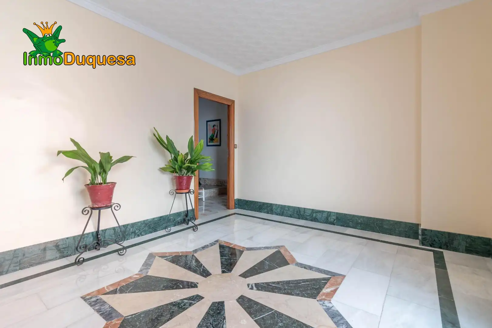 Vivienda en venta en Jun, imagen 3