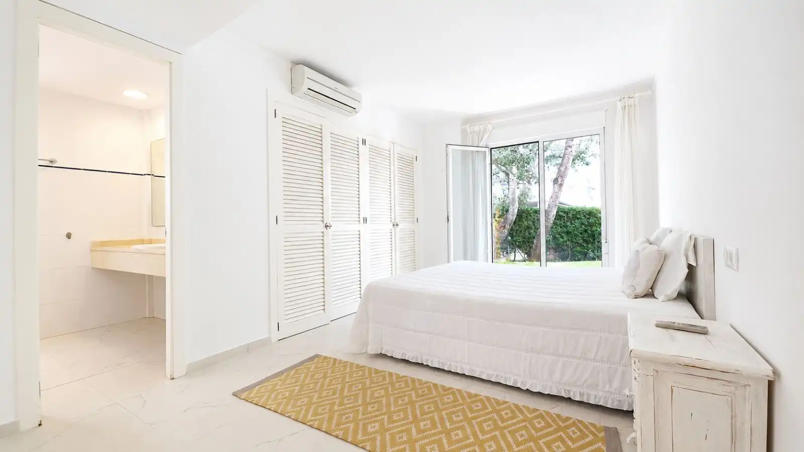 Dormitori de Apartament en venda en Pollença amb Aire condicionat, Calefacció i Jardí privat