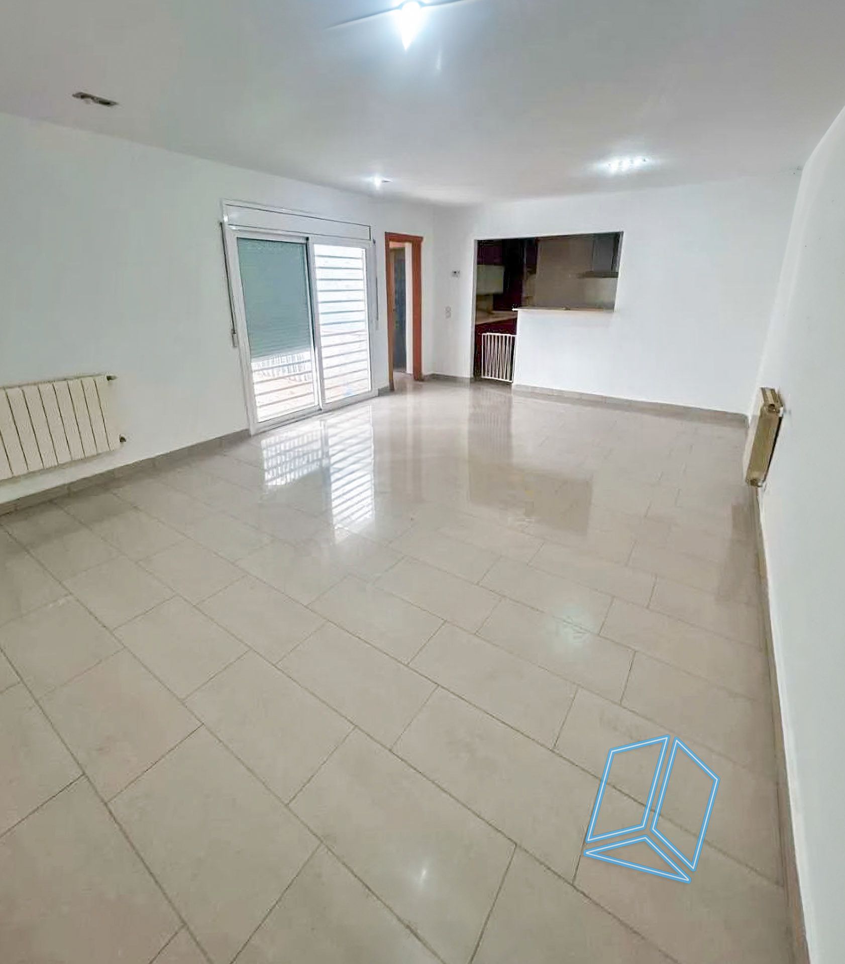 Vista exterior de Planta baixa en venda en Cornellà de Llobregat