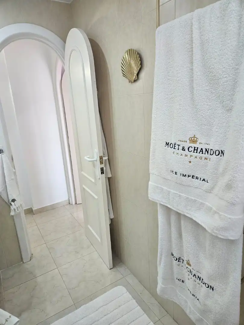 Bathroom of Apartments for sale in La Manga del Mar Menor  with Air Conditioner, Terrace and Furnished