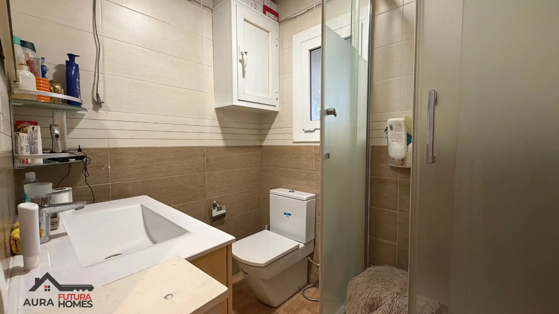 Baño de Piso en venta en Castelldefels con Aire acondicionado, Calefacción y Amueblado