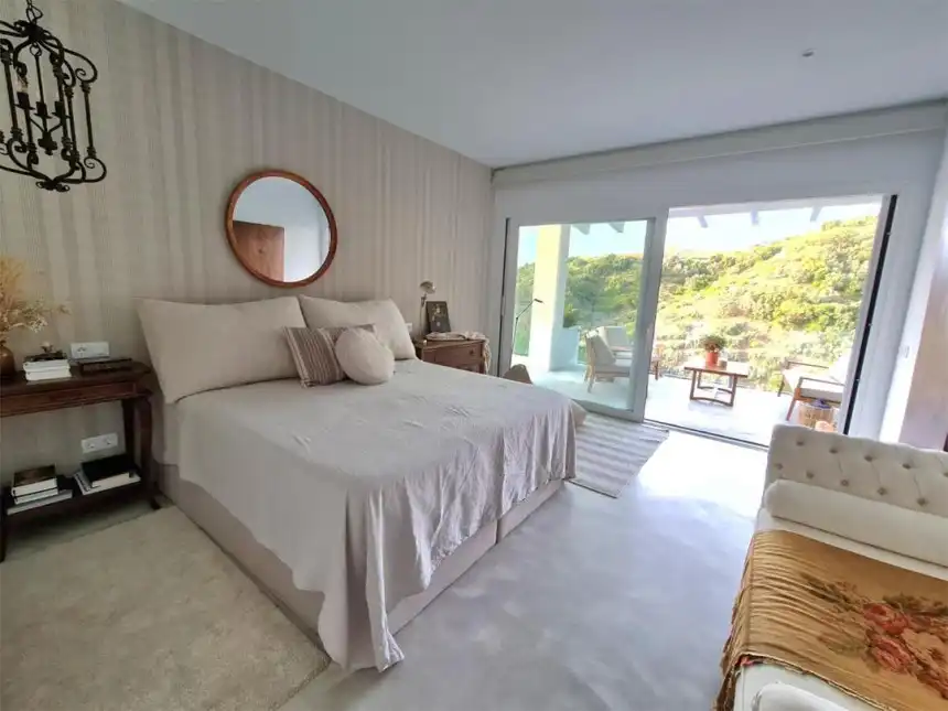 Habitación de Casa adosada de alquiler en Ojén con Aire acondicionado, Jardín privado y Terraza