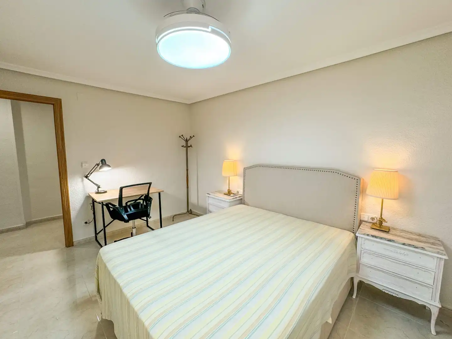 Habitación en Reina Victoria - Miguel Hernández
