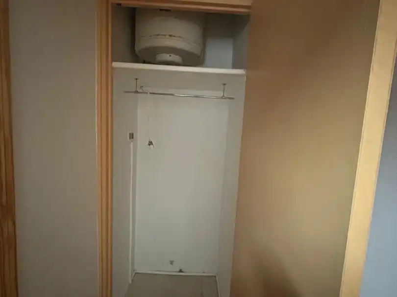 Habitación de Oficina de alquiler en Huelva