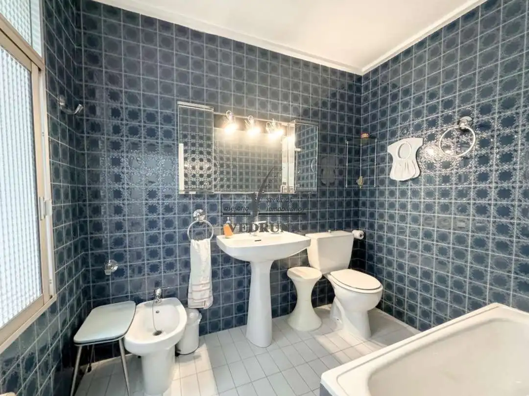 Bathroom of Flat for sale in Zaragoza  with Air Conditioner and Heating