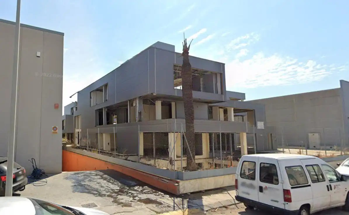 Vista exterior de Oficina en venta en Almazora / Almassora